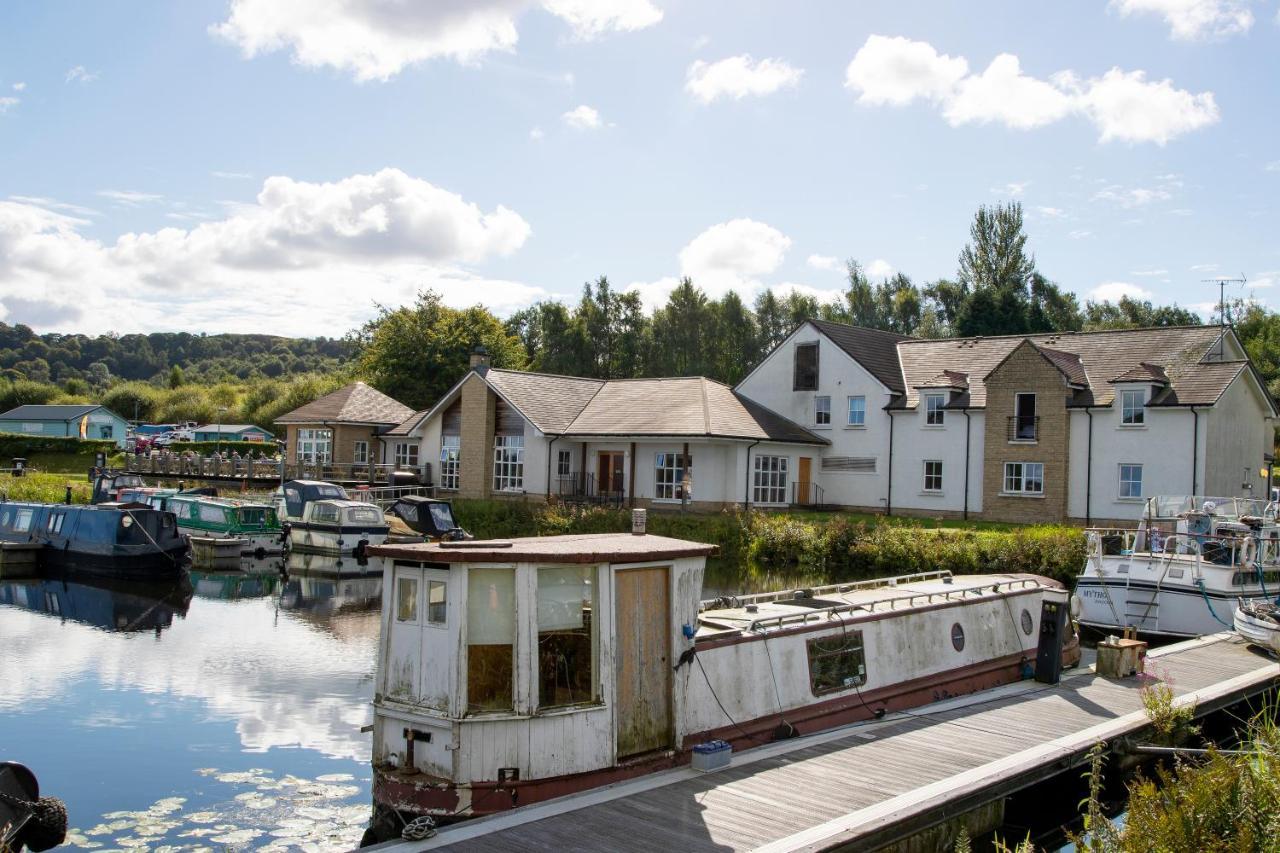 Hotel The Boat House à Kilsyth Extérieur photo