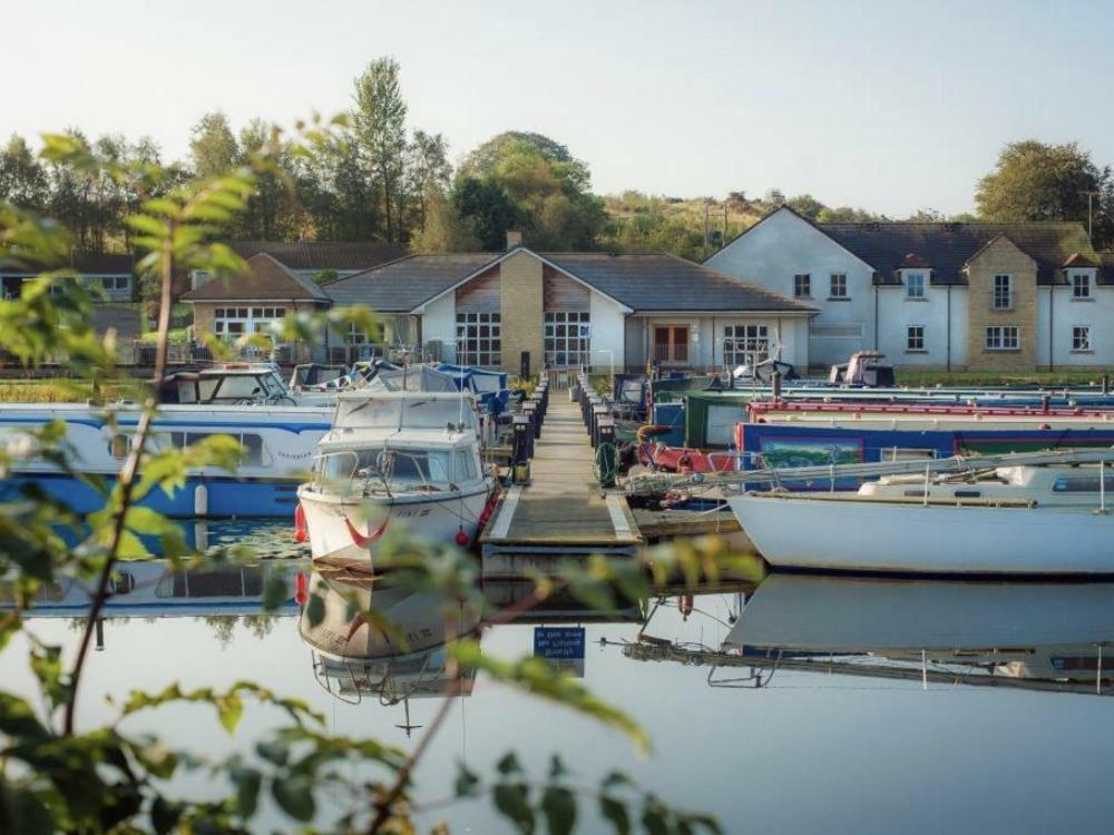 Hotel The Boat House à Kilsyth Extérieur photo